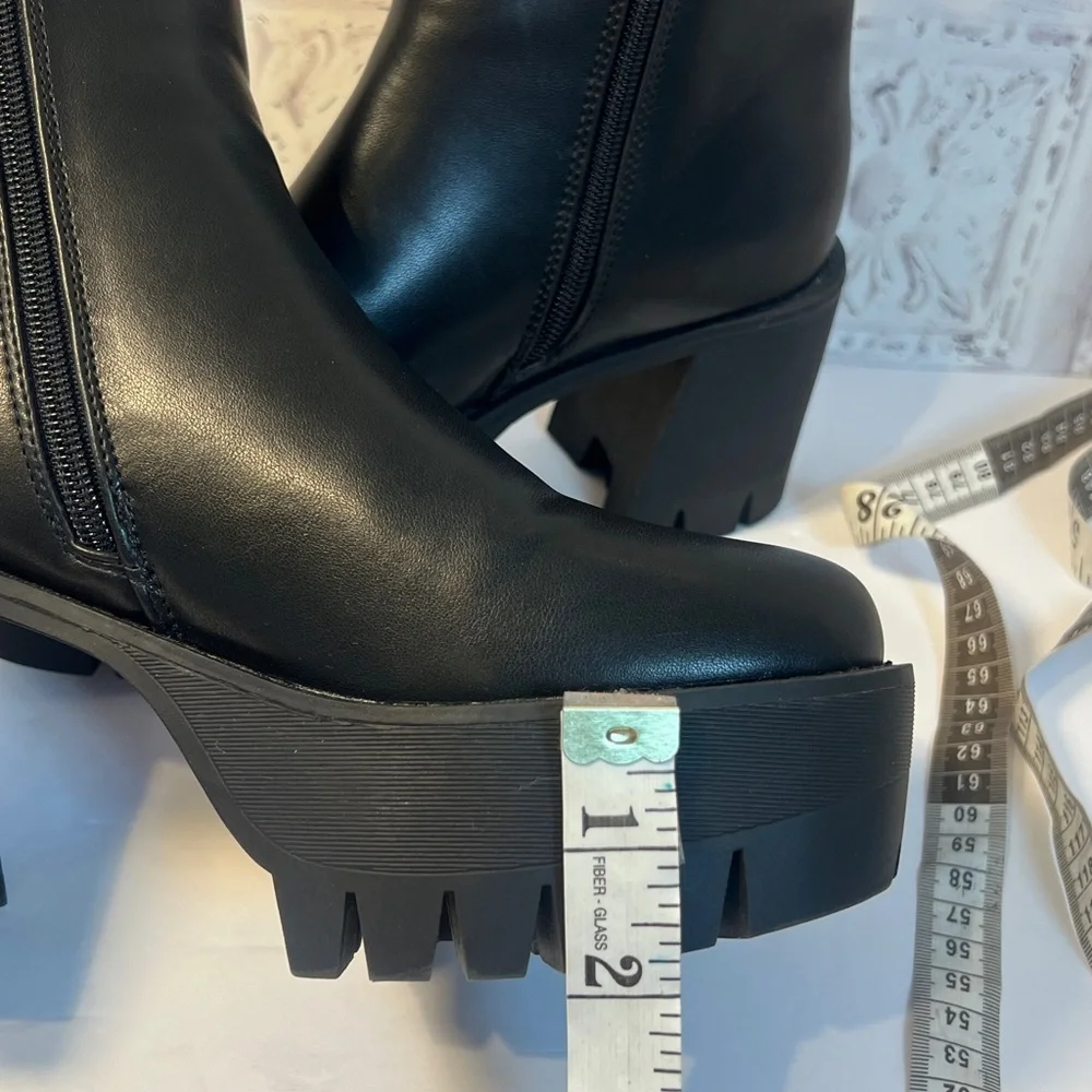 NEW Madden Girl By Steve Madden Black Platform Granite Lugg Boots Size 7.5
